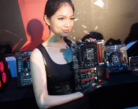 Asus Boot Babes Computex 2013