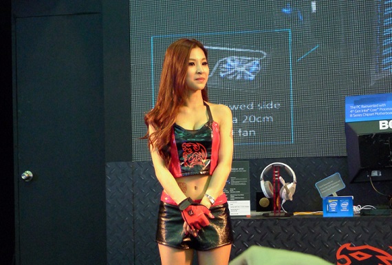 t eSPORTS - Boot Babes - Computex 2013