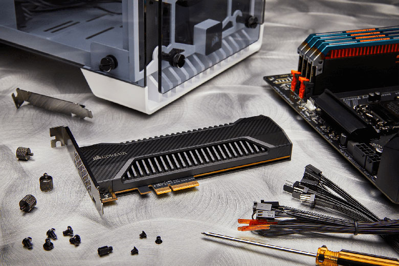 Corsair anuncia SSD Neutron NX500